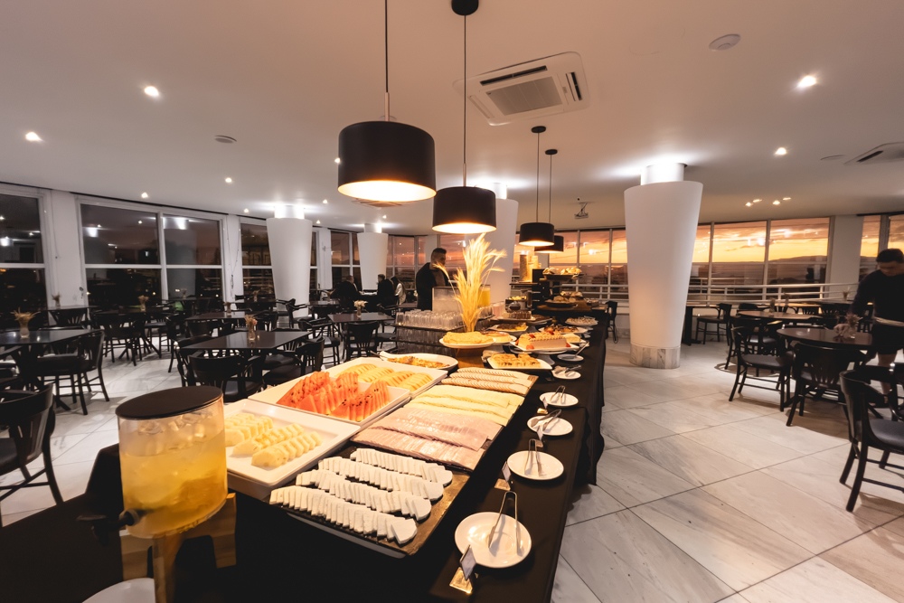 Favorita Golden Hotel & Eventos